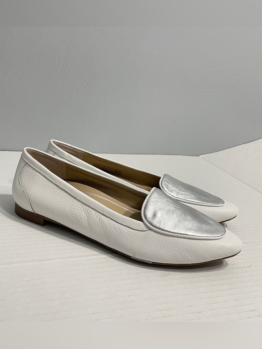 Vionic Savannah Women's Casual Shoe white size 7.5 - Picture 3 of 14
